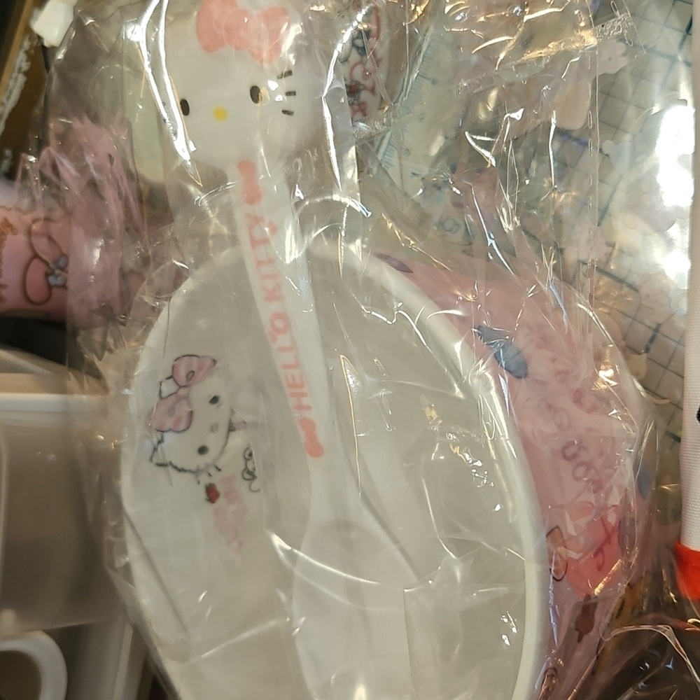 HK bowl w spoon
